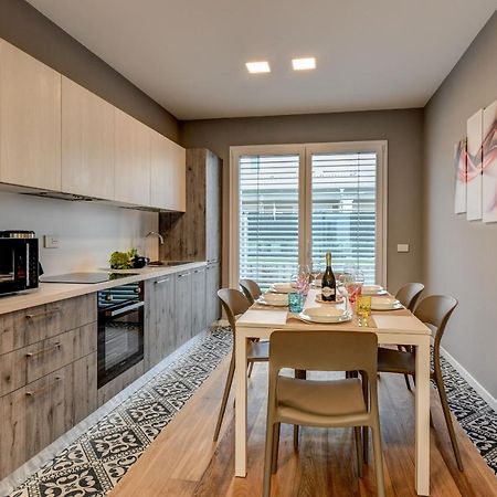 Villette Dolci Luxury Homes 佩斯基耶拉德加达 外观 照片