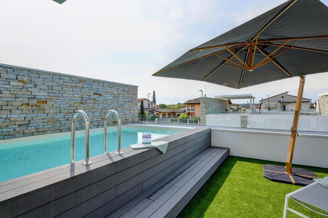 Villette Dolci Luxury Homes 佩斯基耶拉德加达 外观 照片