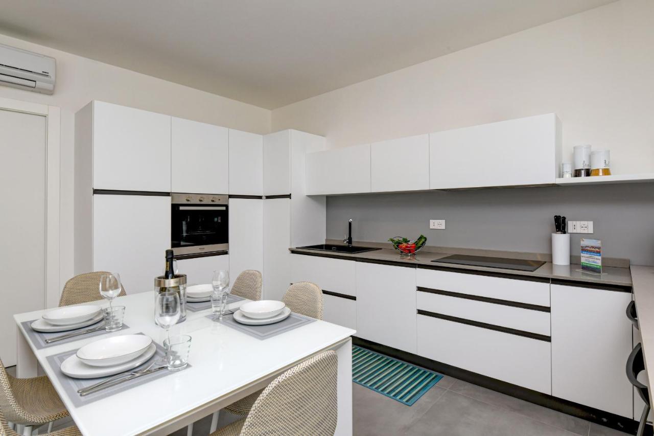 Villette Dolci Luxury Homes 佩斯基耶拉德加达 外观 照片